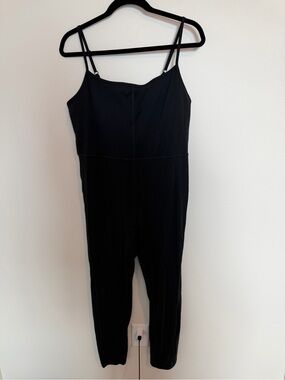 NWOT Quince Ultra-form Jumpsuit Black Jumpsuit with Adjustable Spaghetti Straps